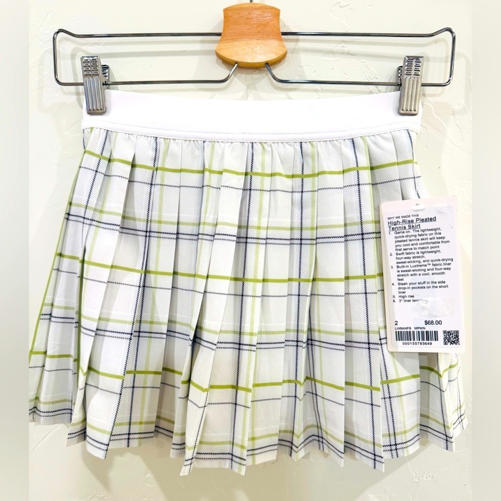 High-Rise Pleated Tennis Skirt- Sz 2     New with tags